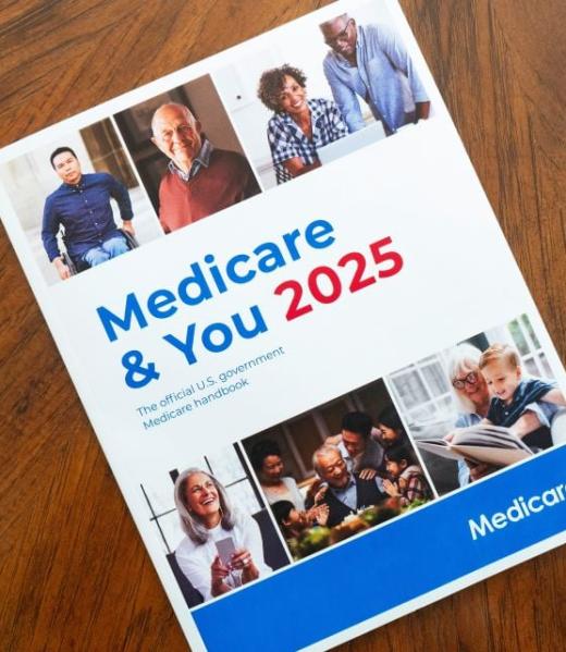 2024-11-7-medicare-booklet_640x640_Rix-Pix